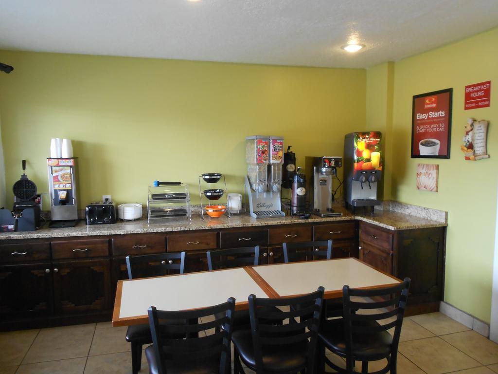 Econo Lodge East Albuquerque Dış mekan fotoğraf