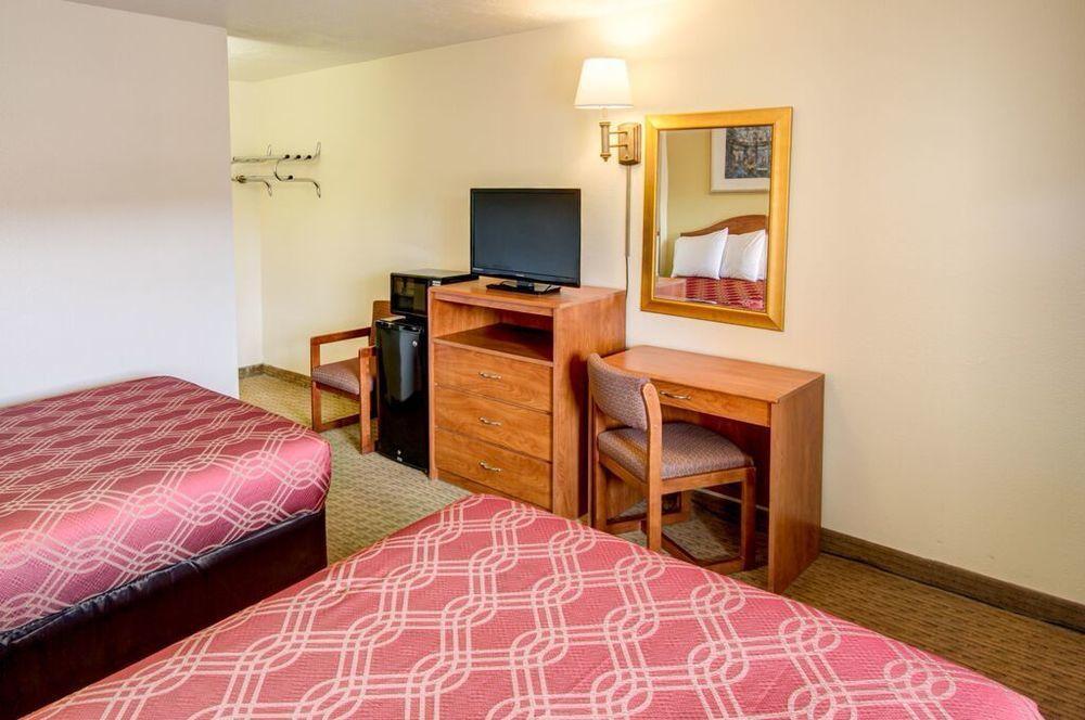 Econo Lodge East Albuquerque Dış mekan fotoğraf